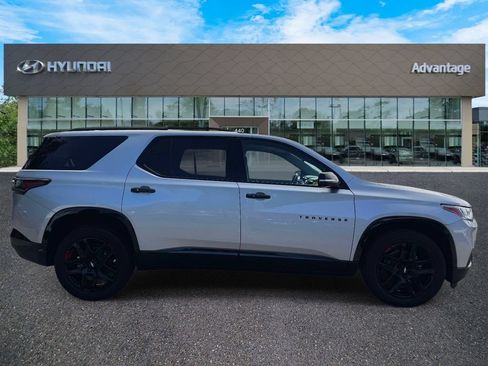 Used 2020 Chevrolet Traverse Premier w/ Redline Edition AWD/4WD image 5