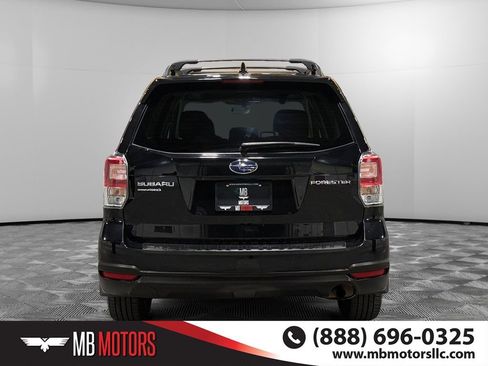 Used 2018 Subaru Forester 2.5i Premium w/ All-Weather Package image 4
