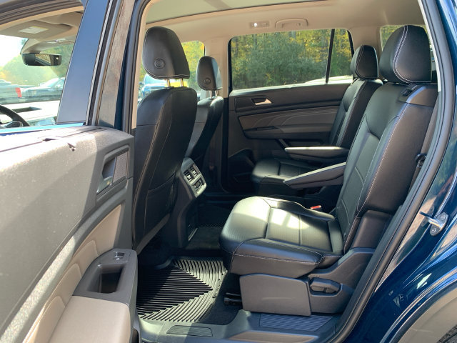 Used 2023 Volkswagen Atlas SEL AWD/4WD image 14