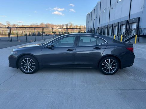 Used 2015 Acura TLX V6 w/ Technology Package FWD image 4