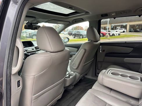 Used 2016 Honda Odyssey EX-L image 18