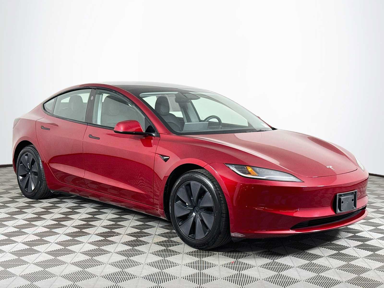 Used 2024 Tesla Model 3 Standard Range RWD image 3