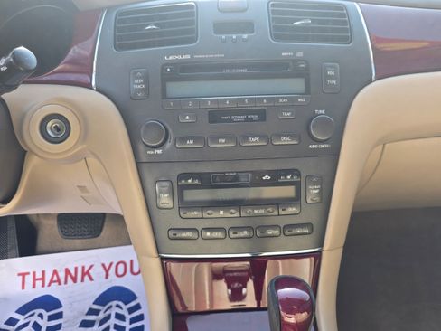 Used 2004 Lexus ES 330 FWD image 18