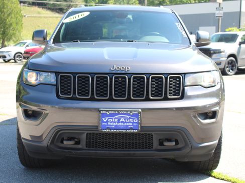 Used 2016 Jeep Grand Cherokee Laredo 75th Anniversary image 26