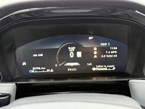 Used 2020 Lincoln Corsair Reserve w/ Equipment Group 201A image 21