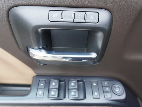 Used 2018 GMC Sierra 3500 Denali w/ Duramax Plus Package image 9