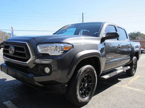 Used 2022 Toyota Tacoma SR5 image 2