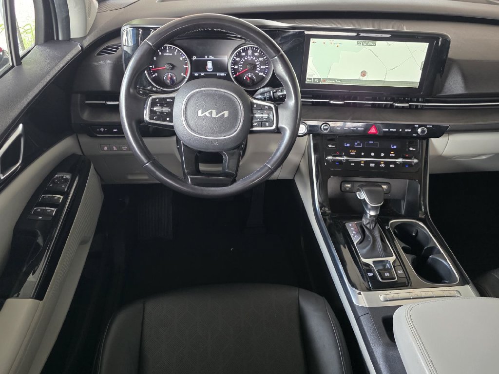 Used 2022 Kia Carnival EX FWD image 9
