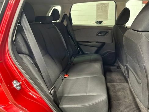 Used 2023 Nissan Rogue S AWD/4WD image 17