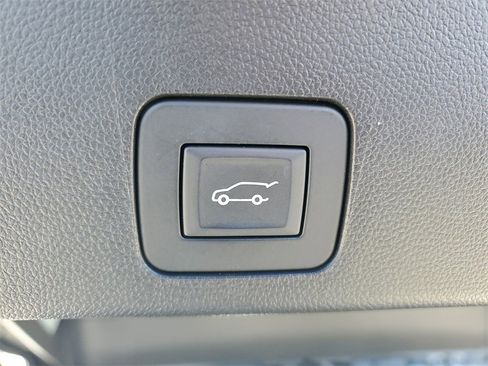 Used 2023 Buick Encore GX Essence w/ Experience Buick Package image 30