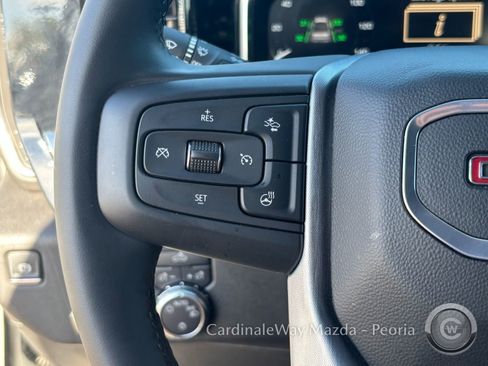 Used 2025 GMC Sierra 1500 SLE image 18