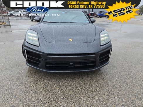 Used 2024 Porsche Panamera 4 image 12