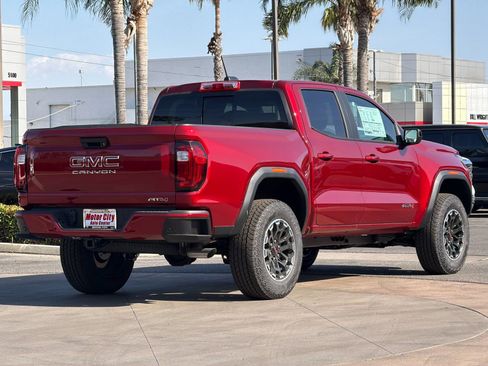 New 2026 GMC Canyon AT4 AWD/4WD image 4