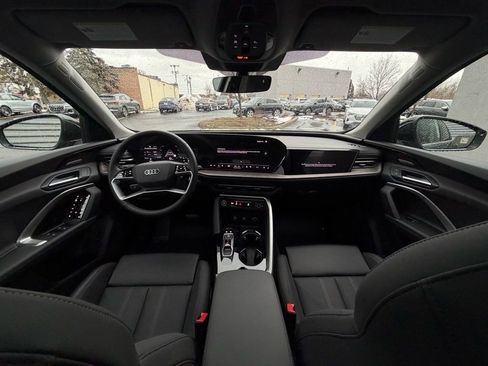New 2025 Audi Q5 Prestige image 14