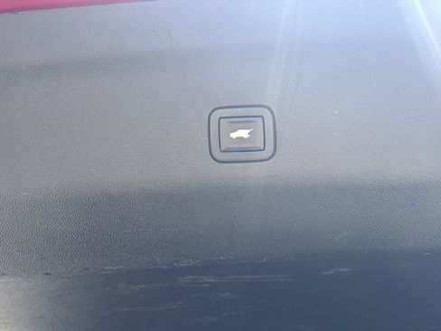 Used 2021 GMC Yukon AT4 w/ Rear Media and Nav Package AWD/4WD image 30