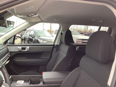 New 2026 Hyundai Santa Fe SE image 17