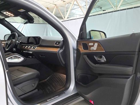 Certified 2025 Mercedes-Benz GLE 350 4MATIC image 11