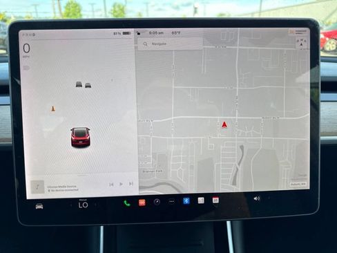 Used 2018 Tesla Model 3 Long Range AWD/4WD image 8