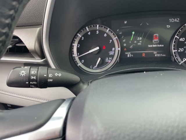 Used 2020 Toyota Highlander XLE AWD/4WD image 33