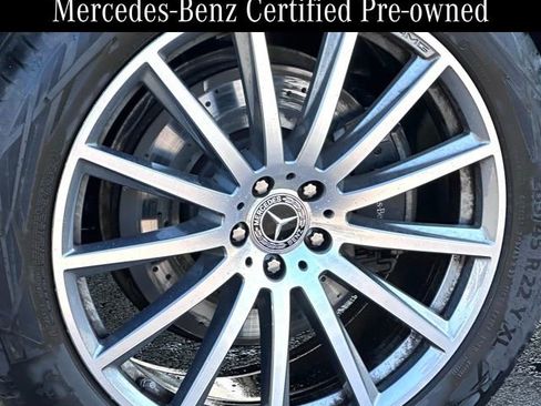 Used 2025 Mercedes-Benz GLS 450 4MATIC image 11