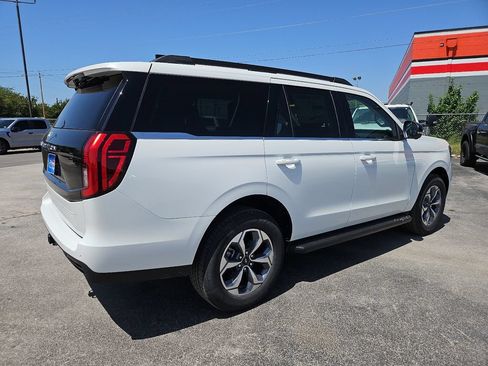 New 2027 Ford Expedition Active RWD image 13