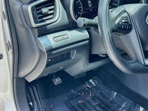 Used 2022 Nissan Maxima SV w/ Floor Mat Group FWD image 7