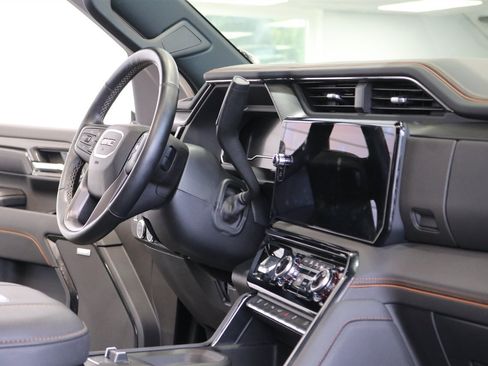 Used 2024 GMC Sierra 3500 AT4 w/ AT4 Premium Plus Package AWD/4WD image 61