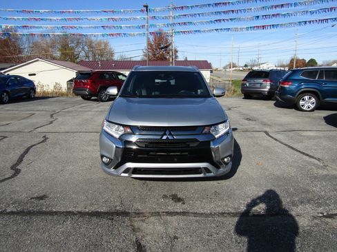 Used 2022 Mitsubishi Outlander SEL image 2