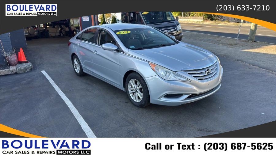 Used 2011 Hyundai Sonata GLS w/ Popular Equipment Pkg 2 FWD image 1