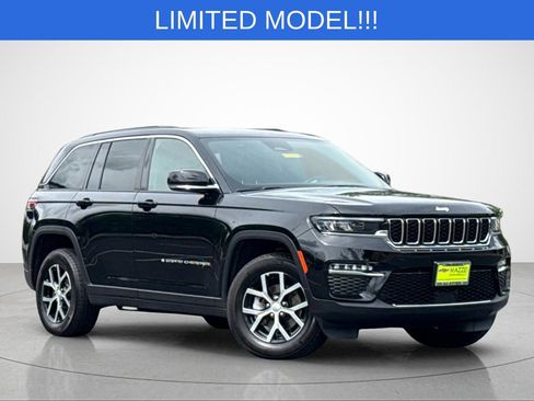 Used 2024 Jeep Grand Cherokee Limited AWD/4WD image 2