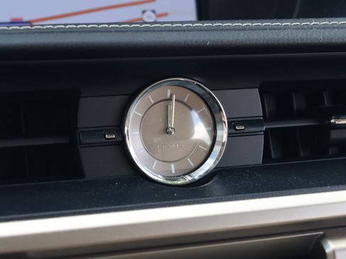 Used 2013 Lexus ES 350 w/ Luxury Pkg FWD image 26