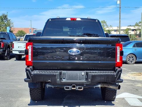 Used 2023 Ford F250 XLT w/ XLT Premium Package image 6