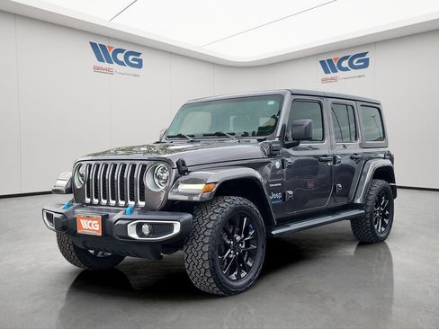 Used 2023 Jeep Wrangler Unlimited Sahara w/ Cold Weather Group AWD/4WD image 5