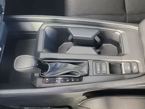 Certified 2024 Honda Accord EX image 32