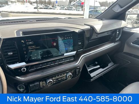 Used 2025 GMC Sierra 1500 SLT image 38