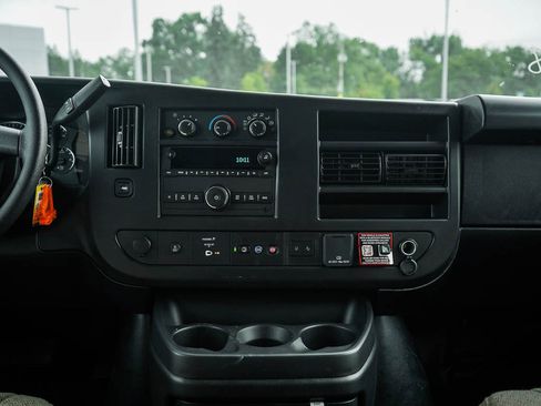 New 2025 Chevrolet Express 3500 w/ Driver Convenience Package image 17