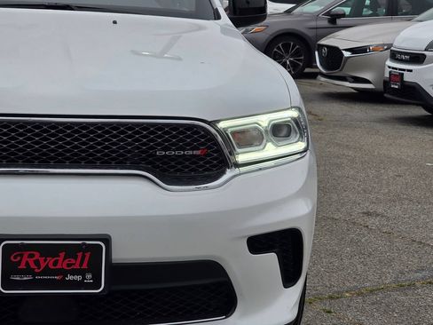 Certified 2023 Dodge Durango SXT Launch Edition AWD/4WD image 3