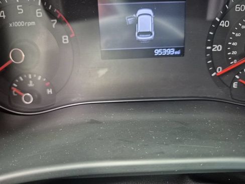 Used 2021 Kia Soul LX FWD image 11