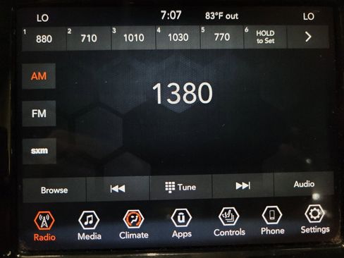 Used 2020 Jeep Cherokee Limited AWD/4WD image 25