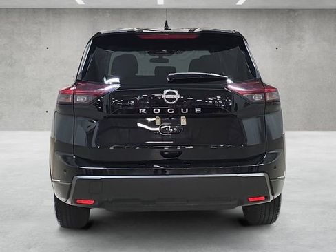 Used 2025 Nissan Rogue SV FWD image 15