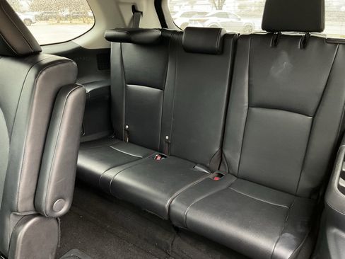 Used 2024 Toyota Grand Highlander XLE image 17