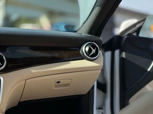 Used 2019 Mercedes-Benz CLA 250 image 17