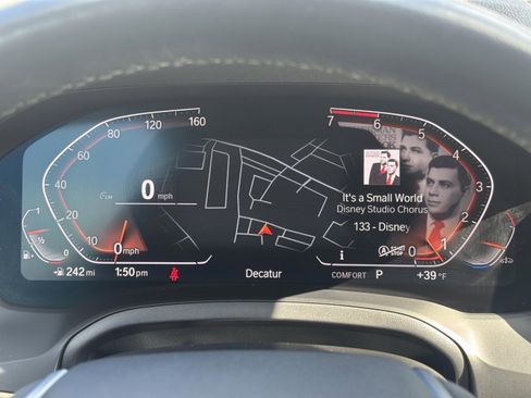 Used 2022 BMW 330i Sedan image 11