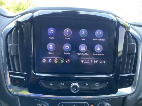 Used 2023 Chevrolet Traverse RS FWD image 26