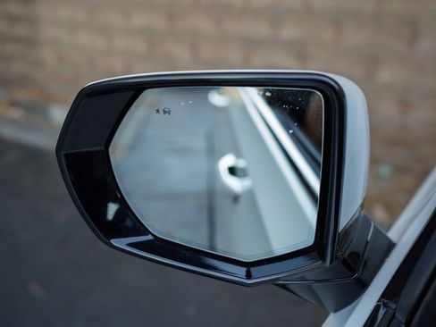 Used 2021 GMC Yukon SLT w/ SLT Premium Package image 40