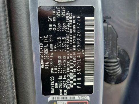 Used 2023 Kia Sorento S w/ Panoramic Sunroof Package image 32