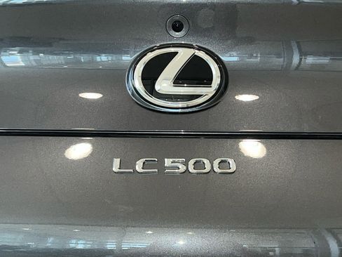 Used 2024 Lexus LC 500 Convertible image 13