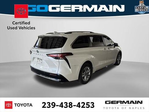 Certified 2021 Toyota Sienna Limited FWD image 8