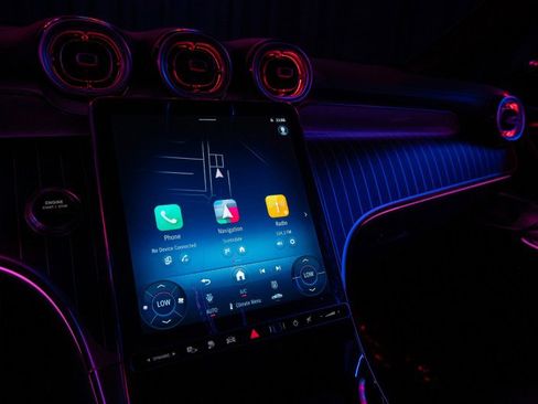 New 2025 Mercedes-Benz GLC 350e 4MATIC image 18