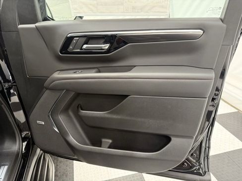 New 2025 Chevrolet Suburban RST w/ RST Capability Package image 23